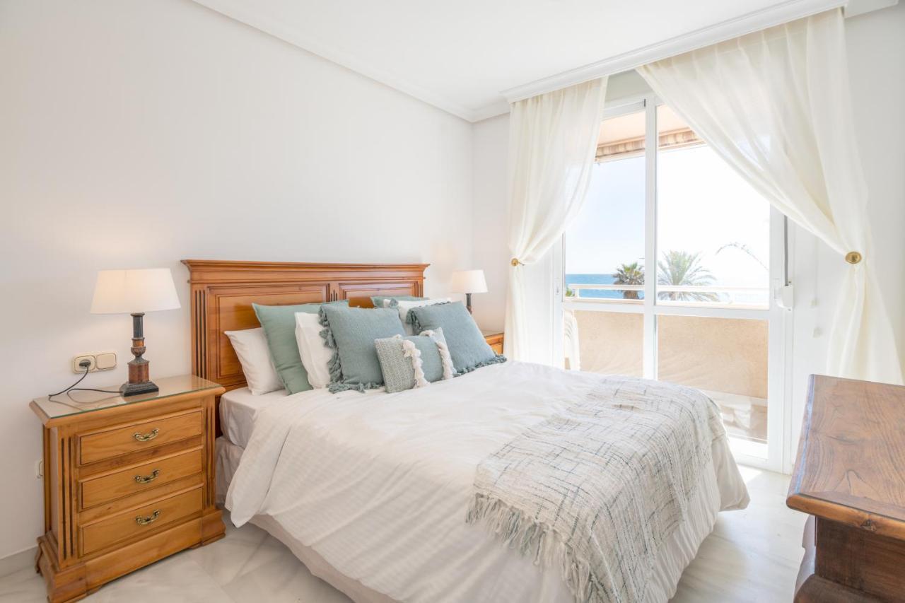 Apartamento Familiar Vistas Al Mar By Rent Me เอสเตโปนา ภายนอก รูปภาพ