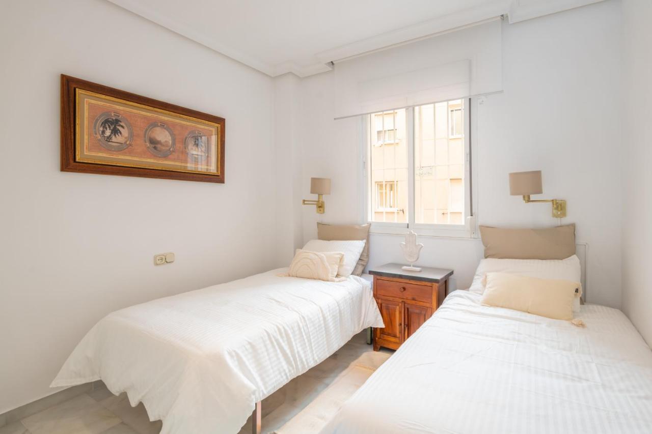 Apartamento Familiar Vistas Al Mar By Rent Me เอสเตโปนา ภายนอก รูปภาพ